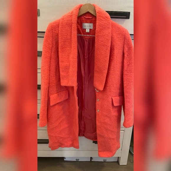 Amphora Coat - Picture 2 of 4